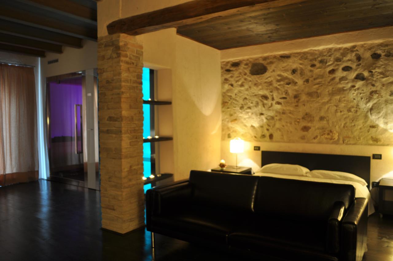 Agriturismo Trebisonda Country Resort Monzambano Kültér fotó